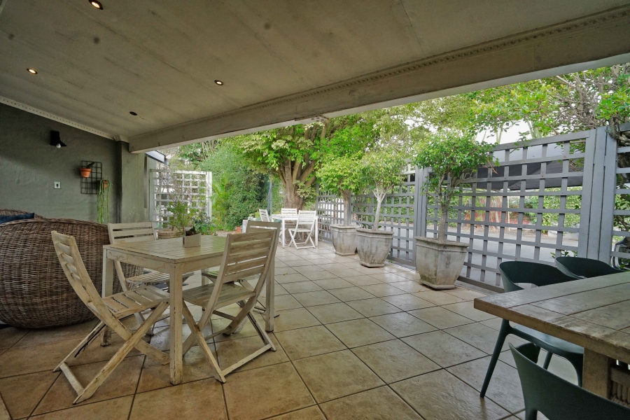8 Bedroom Property for Sale in Vincent Eastern Cape